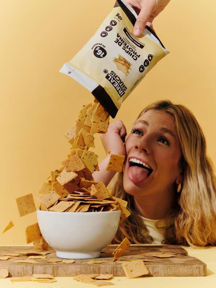 Cena da campanha Irreal Snacks